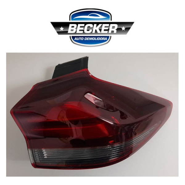 Lanterna Traseira Direita Gm Tracker Ltz 2023 - 26376773