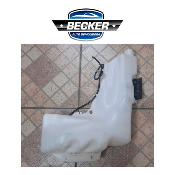 Reservatório Água Limpador Volvo Fm 380 2016 - 84092257