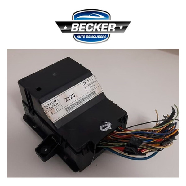 Caixa De Fusível Interna Ssangyong Actyon A23 /10 8210d31220