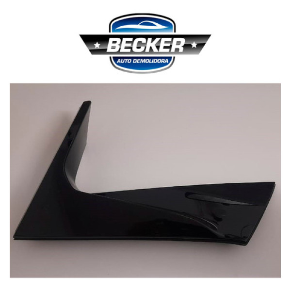 Moldura Esquerda Aerofólio Gm Tracker Ltz 2023 - 26259578