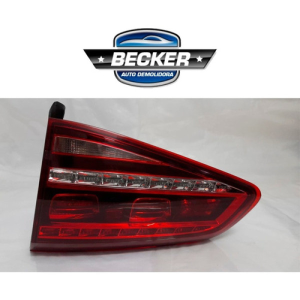 Lanterna Da Tampa Direita Vw Golf 2015 - 5g0945308f