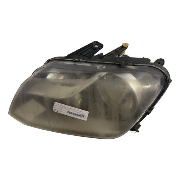 Farol Esquerdo Amarok - Com Detalhes Internos E Na Lente