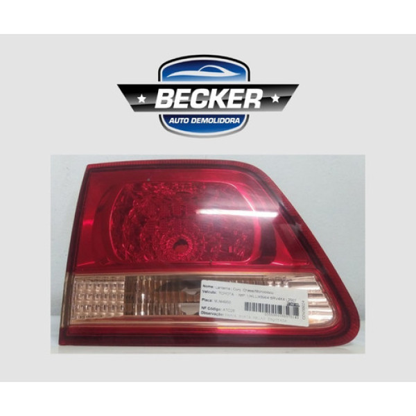 Lanterna Tampa Traseira Esquerda Toyota Hilux 2007
